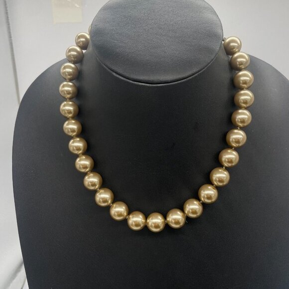 Faux Large Pearl Ball Beaded Choker Necklace Lobster Closure 16 to 19 Inches - Picture 2 of 5